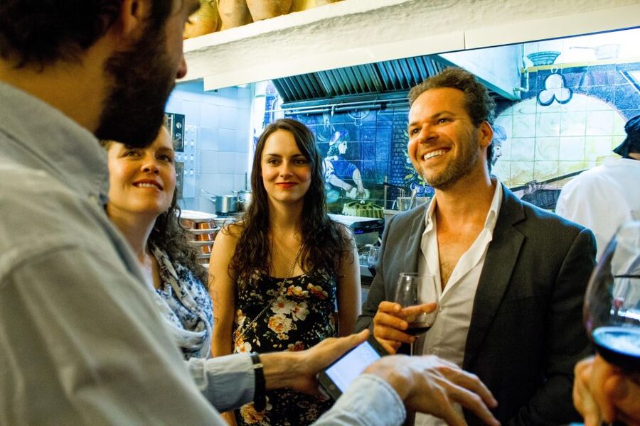 Madrid: Tapas & Wine Tasting Tour with Local Guide - What you eat and drink