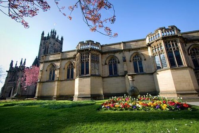 Manchester Afternoon Walking Tour - Canals, theatres, and a drink with a local story