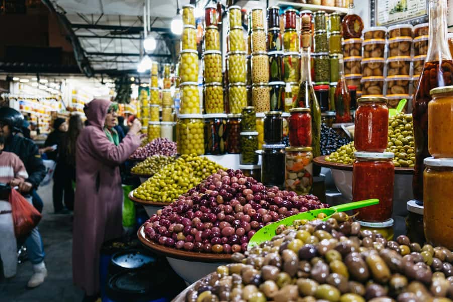 Marrakech: Medina by Night Walking Tour with Moroccan Tea - Why the Medina is best understood on foot after dark