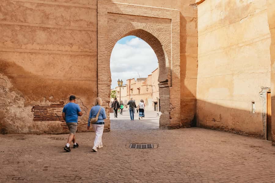 Marrakech: Saadian Tombs & Bahia Palace, Medina Guided Tour - Mellah and the change of neighborhoods