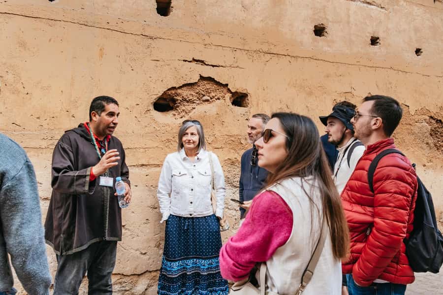 Marrakech: Saadian Tombs & Bahia Palace, Medina Guided Tour - Price, extra fees, and what you really receive