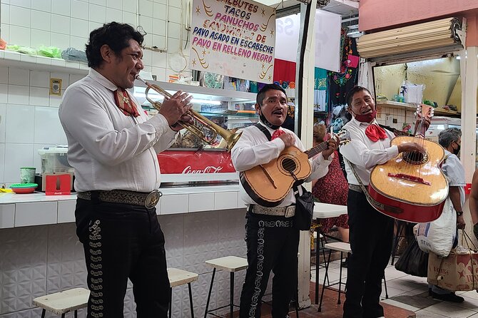 Merida Street Food Walking Tour - What the guides add to the food