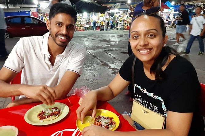 Merida Walking Food Tour. Authentic & Local Cuisine - Fruit, drinks, and a pause in the meal