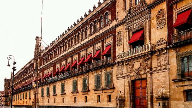 Mexico City: Historic Downtown Walking Tour - Pace, weather, and what to bring