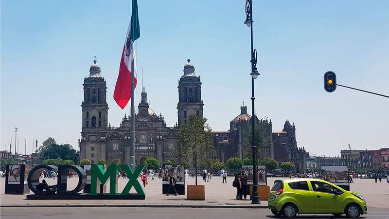 Mexico City: Historic Downtown Walking Tour - A department store with an unexpected ceiling