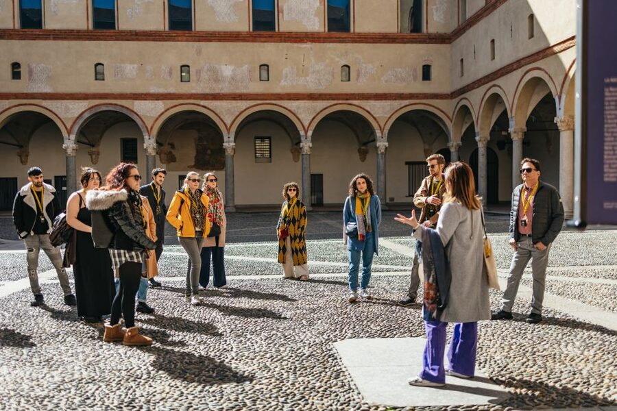 Milan: Da Vinci's Last Supper and Guided Walking Tour - Pace, headsets, and what to bring