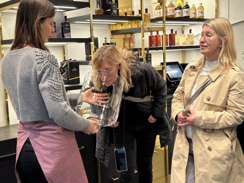 Milan: Guided Street Food Walking Tour with Food Tasting - Finishing with cannoncini and regional sweets