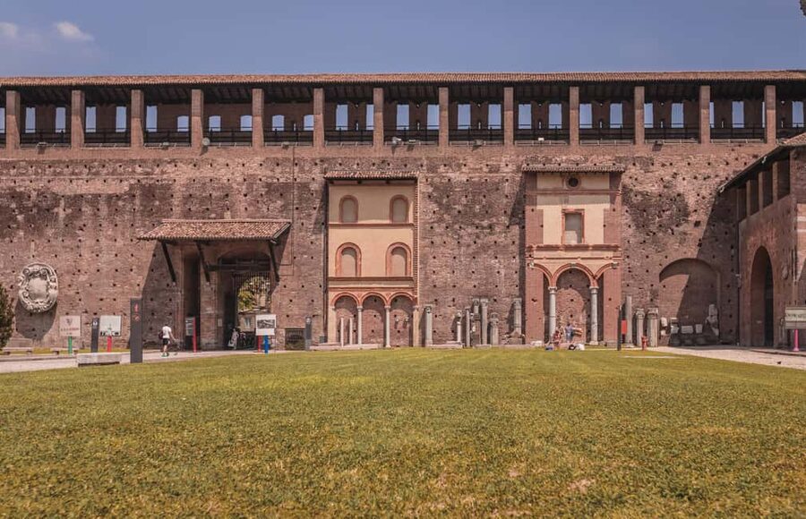 Milan: Guided Walking Tour & Last Supper Visit with Ticket - The Duomo finish gives you Milan’s grandest view from outside
