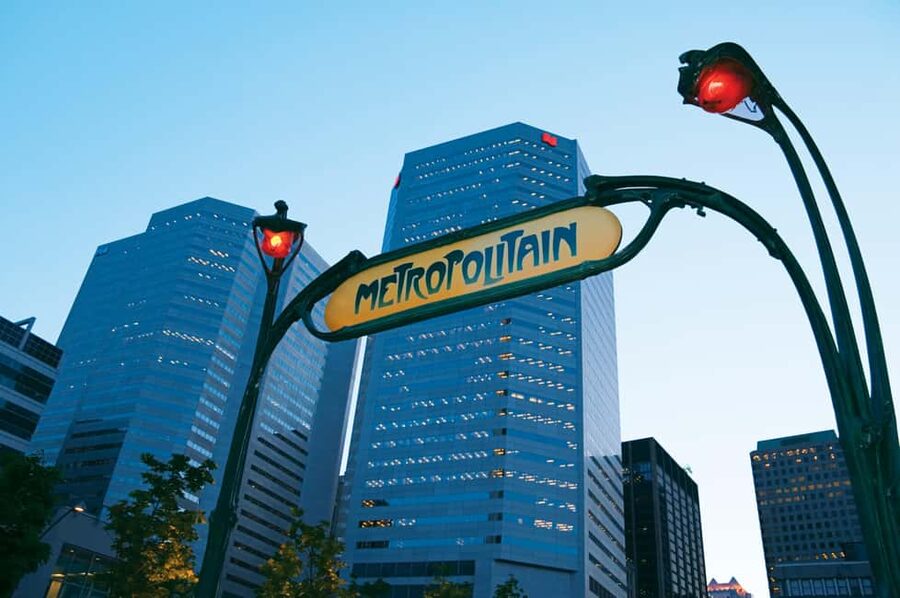 Montréal: The Original Old Montréal Walking Tour - Why $25 Can Be Good Value