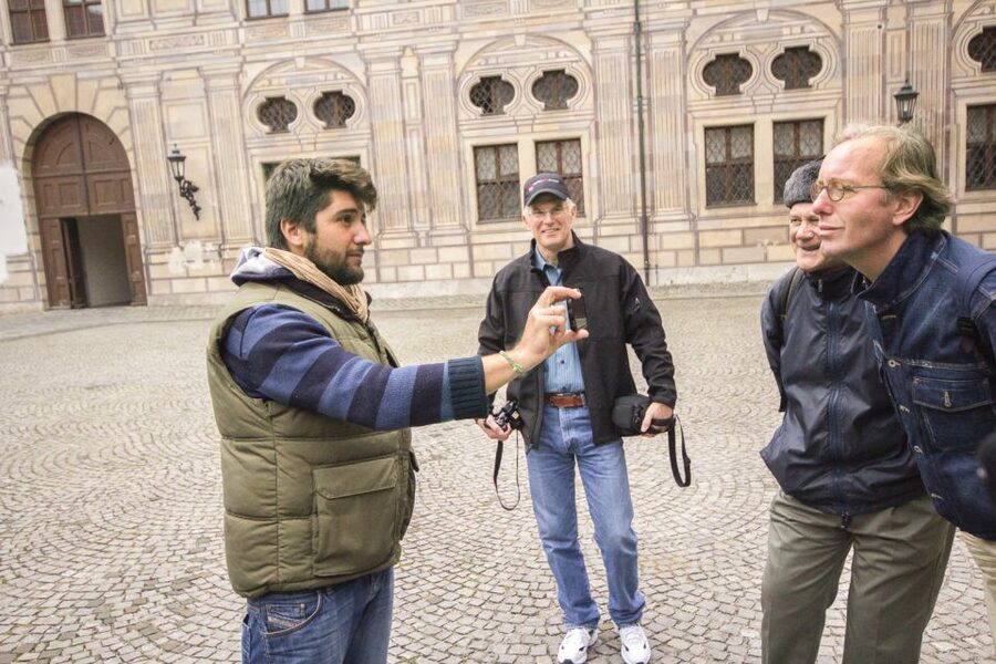 Munich: Third Reich & WWII Walking Tour - How demanding is the 165-minute walk?