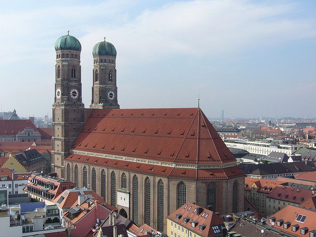 Munich: Walking Tour Old Town and Viktualienmarkt - A smart first look at Munich’s historic center