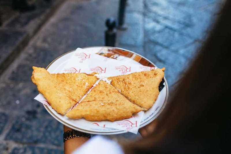 Naples: Street Food Walking Tour with Local Guide - Limoncello and gelato bring the walk home
