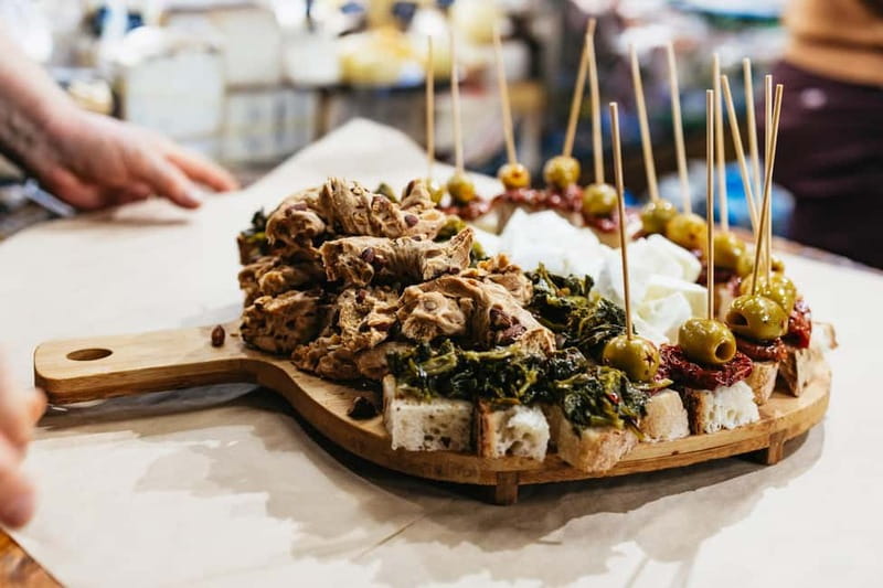 Naples: Street Food Walking Tour with Local Guide - How much food do you actually get?
