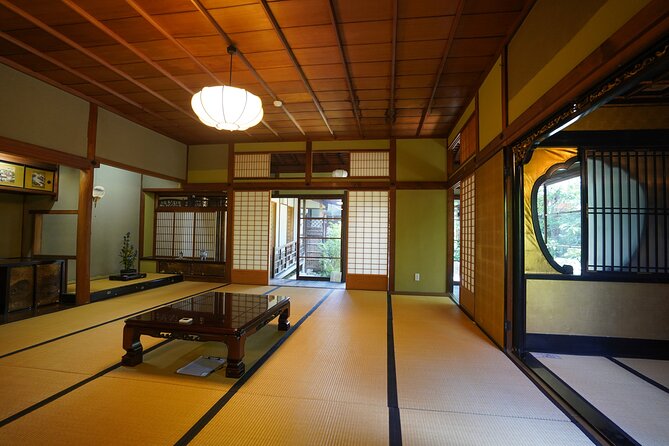Nara Half Day Trip Walking Tour (Private Option Available) - Lunch in an old Japanese neighborhood