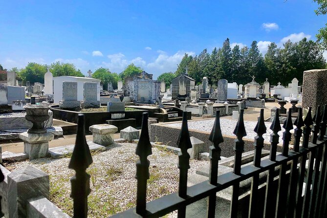 New Orleans Cemetery Walking Tour - Legal access and the role of the guide