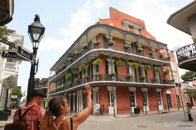 New Orleans Food and History Walking Tour - Catfish po-boy and the story of Louisiana seafood