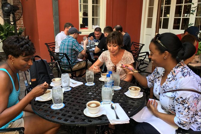 New Orleans Food Walking Tour of the French Quarter with Small-Group Option - Why the guide matters more than the menu