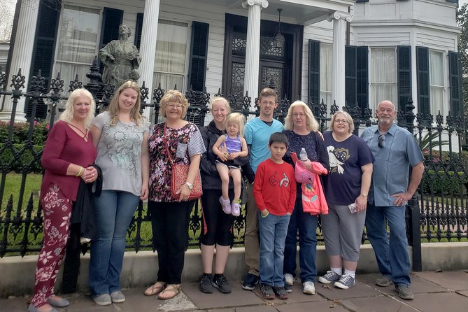 New Orleans Garden District History Walking Tour - Walking the Antebellum Streets
