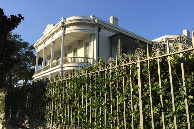 New Orleans Small-Group Garden District Walking Tour - Why the Garden District is worth seeing on foot