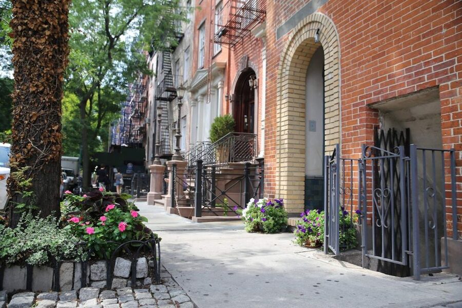New York City: Private Walking Tour with a Local - Meeting at Neuhaus Chocolates or somewhere that suits you