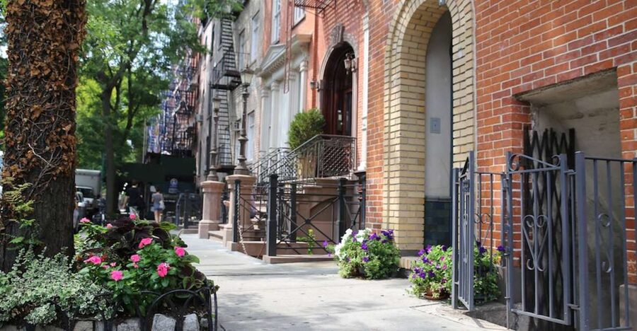 New York City: Private Walking Tour with a Local - Choosing between two, four, five, and eight hours