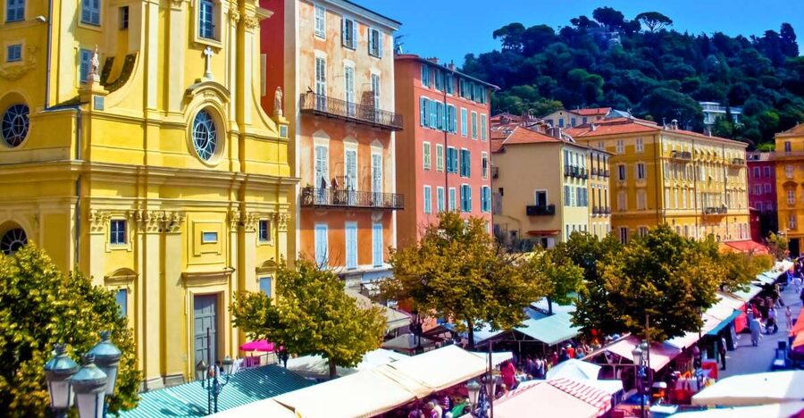 Nice: Old Town Treasures Walking Tour - Entering Vieux-Nice through an old doorway