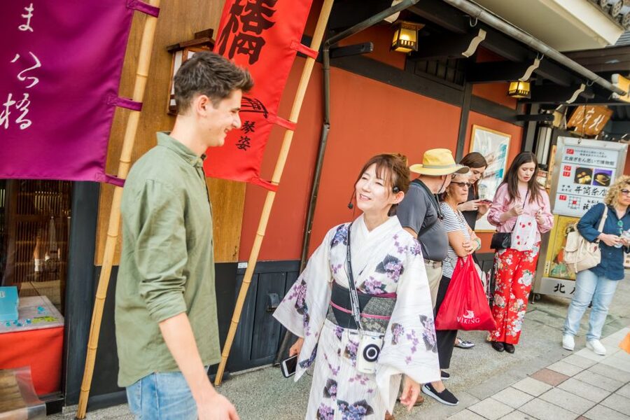 Night Walk in Gion: Kyoto's Geisha District - The walking route through Gion and Pontocho