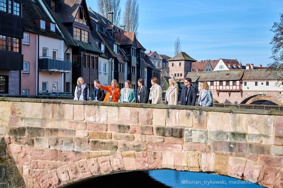 Nuremberg: Old Town Guided Walking Tour - Starting beneath the arcades at Hauptmarkt