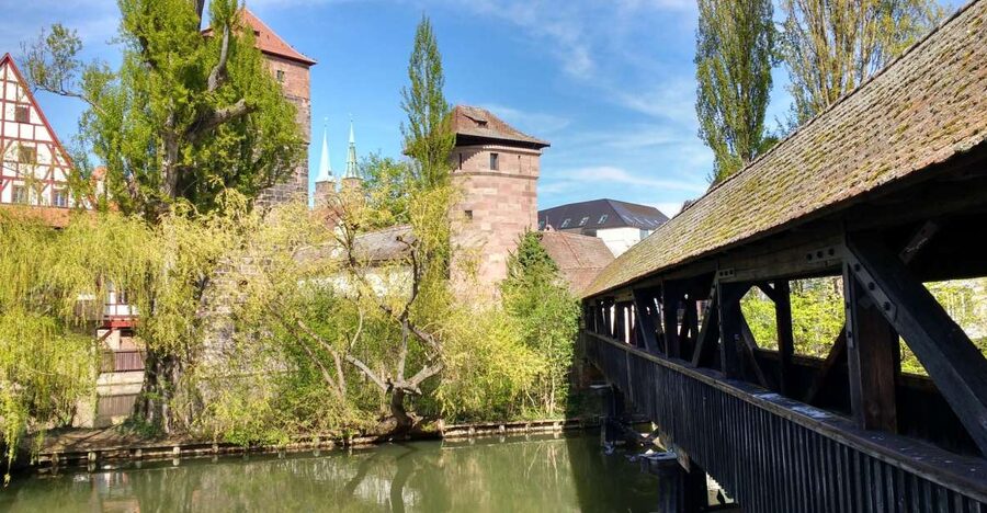 Nuremberg: Old Town Guided Walking Tour - Old City Hall and the city’s public face