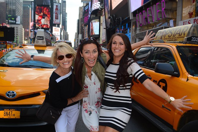 NYC Professional Photoshoot and Walking Tour with Private Guide - Starting in Times Square at 209 West 42nd Street