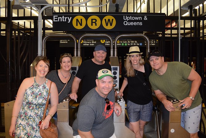 NYC Professional Photoshoot and Walking Tour with Private Guide - What the photography experience is really like