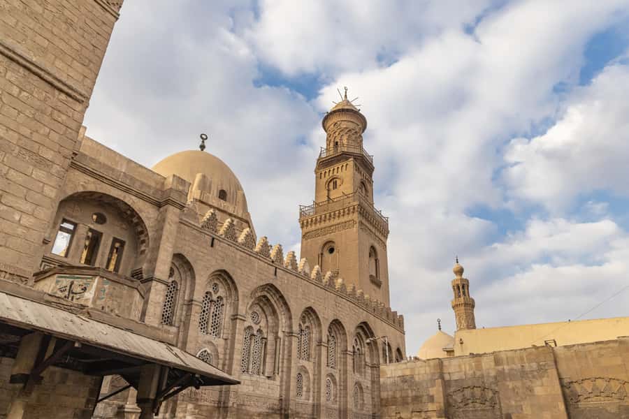 Old Cairo Guided Walk Tour: History, Culture & Street Bites - Khan el Khalili and the art of looking without rushing