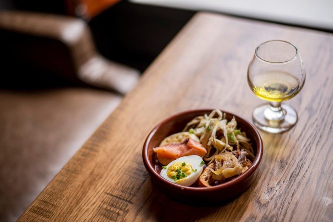 Old Quebec City Food Tour with 10+ Autentic Local Tastings - Why this food walk works in Old Quebec