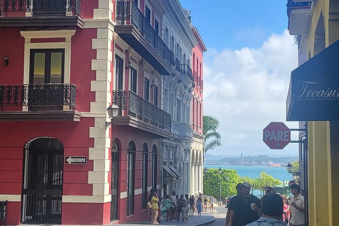 Old San Juan Walking Tour - San Juan Gate, city walls, and La Princesa Walkway