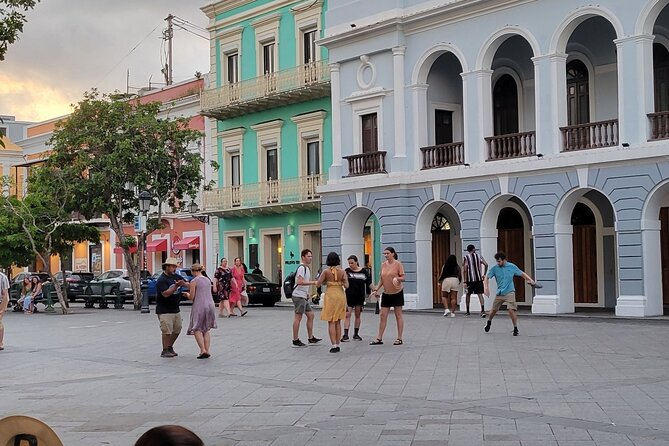 Old San Juan Walking Tour - Plaza de Armas and the old city’s public life