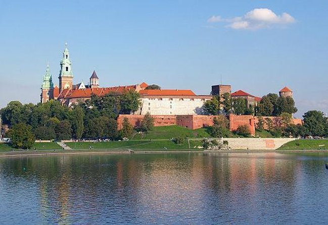 Old Town Krakow & Wawel Castle Walking Tour - Key points at a glance