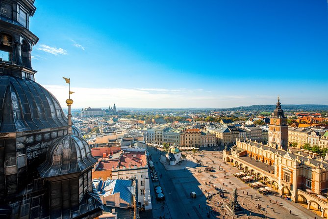 Old Town Krakow & Wawel Castle Walking Tour - Starting at the Barbican and Krakow’s old defenses