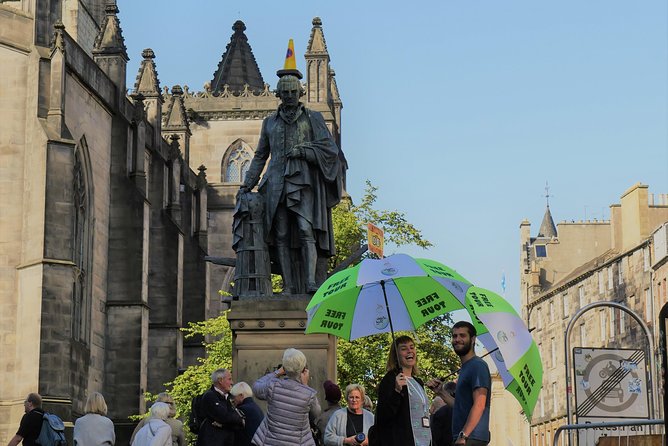 Old Town Walking Tour History and Tales in Edinburgh - Cobbles, Closes, and the Amount of Walking