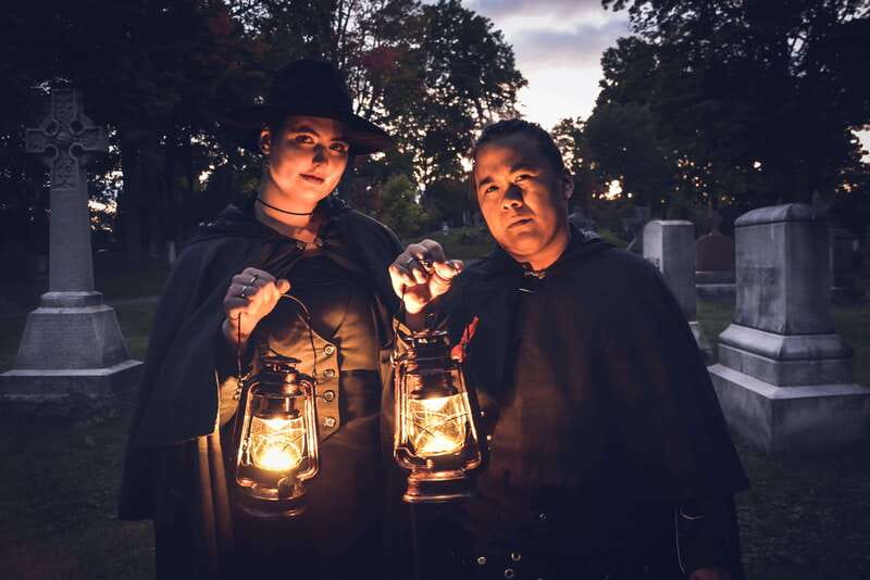 Ottawa: Haunted Night Walking Tour - Château Laurier after dark