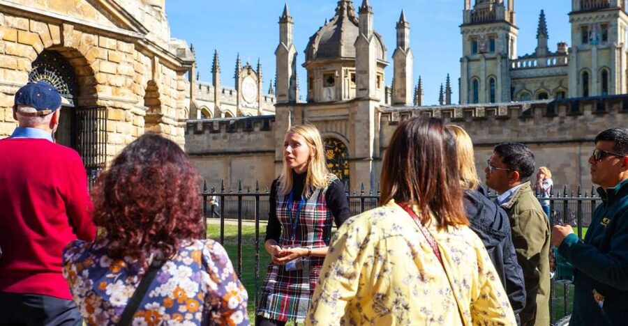 Oxford: University and City Walking Tour with Alumni Guide - Who will get the most from this walk