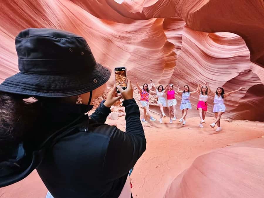 Page: Lower Antelope Canyon Walking Tour with Navajo Guide - Entering Lower Antelope Canyon at Ken’s Tours