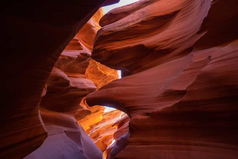 Page: Lower Antelope Canyon Walking Tour with Navajo Guide - The largest cavern and the walk back out