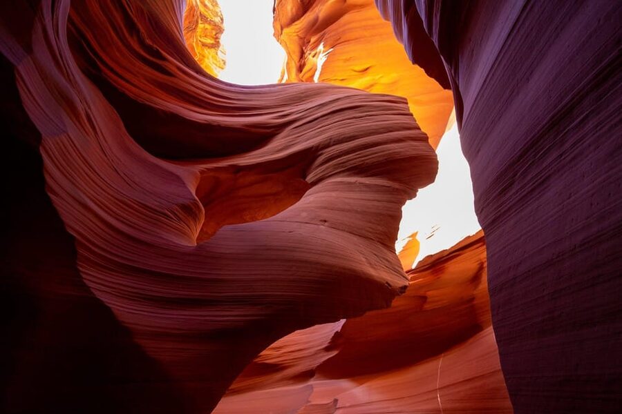 Page: Lower Antelope Canyon Walking Tour with Navajo Guide - Why the Navajo guide makes a difference