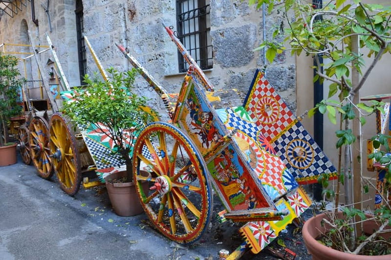 Palermo: Art and Architecture Walking Tour - Walking comfort, weather, and access