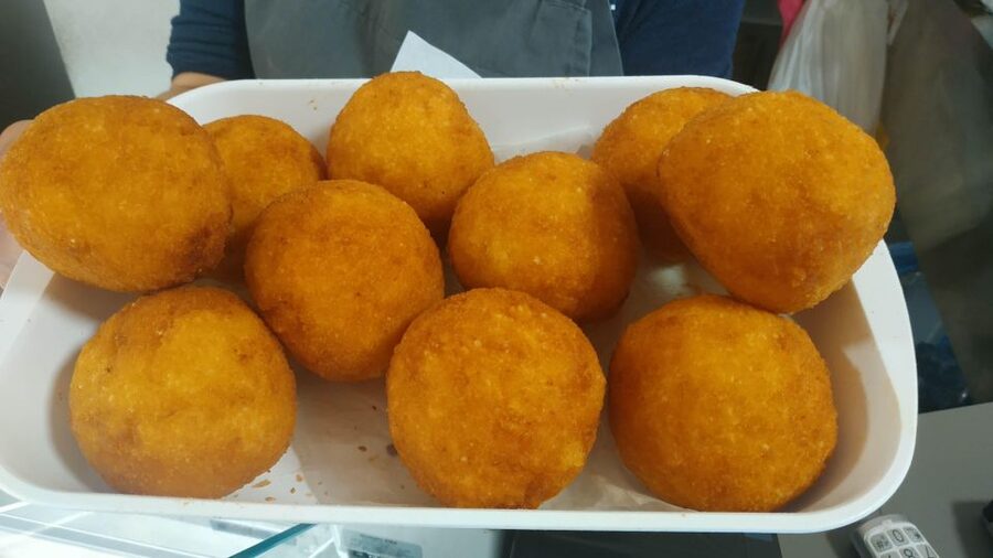 Palermo: Street Food Walking Tour with Local Guide & Tasting - Guide quality makes the difference