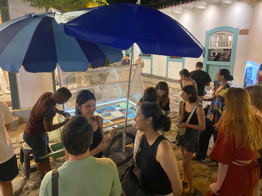 Paraty: Historic Centre Walking Tour & Cachaça Tasting - Reading Paraty through its streets