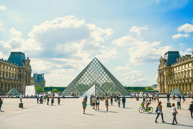 Paris City Center Free Walking Tour (Tip-Based) - The Seine, Saint-Michel, and wartime Paris