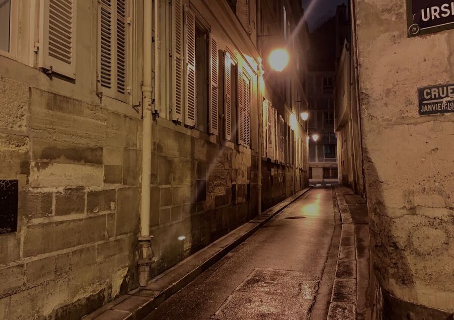 Paris: Dark History and Ghostly Guided Walking Tour - Starting at a former execution site