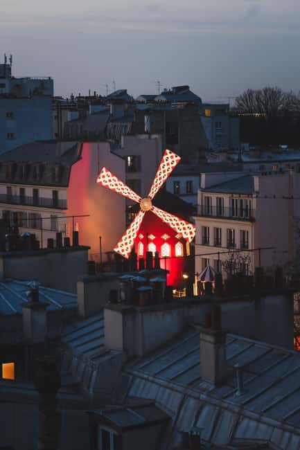 Paris: Montmartre Guided Walking Tour - Is $17 a fair price?