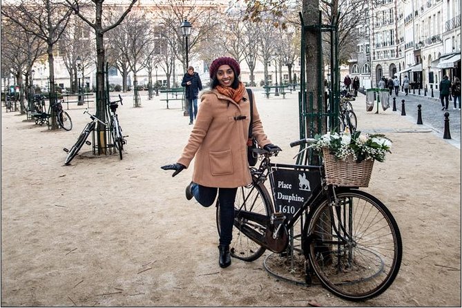 Paris Private Walking Tour with a Personal Photographer - Is $151.23 per person a fair price?